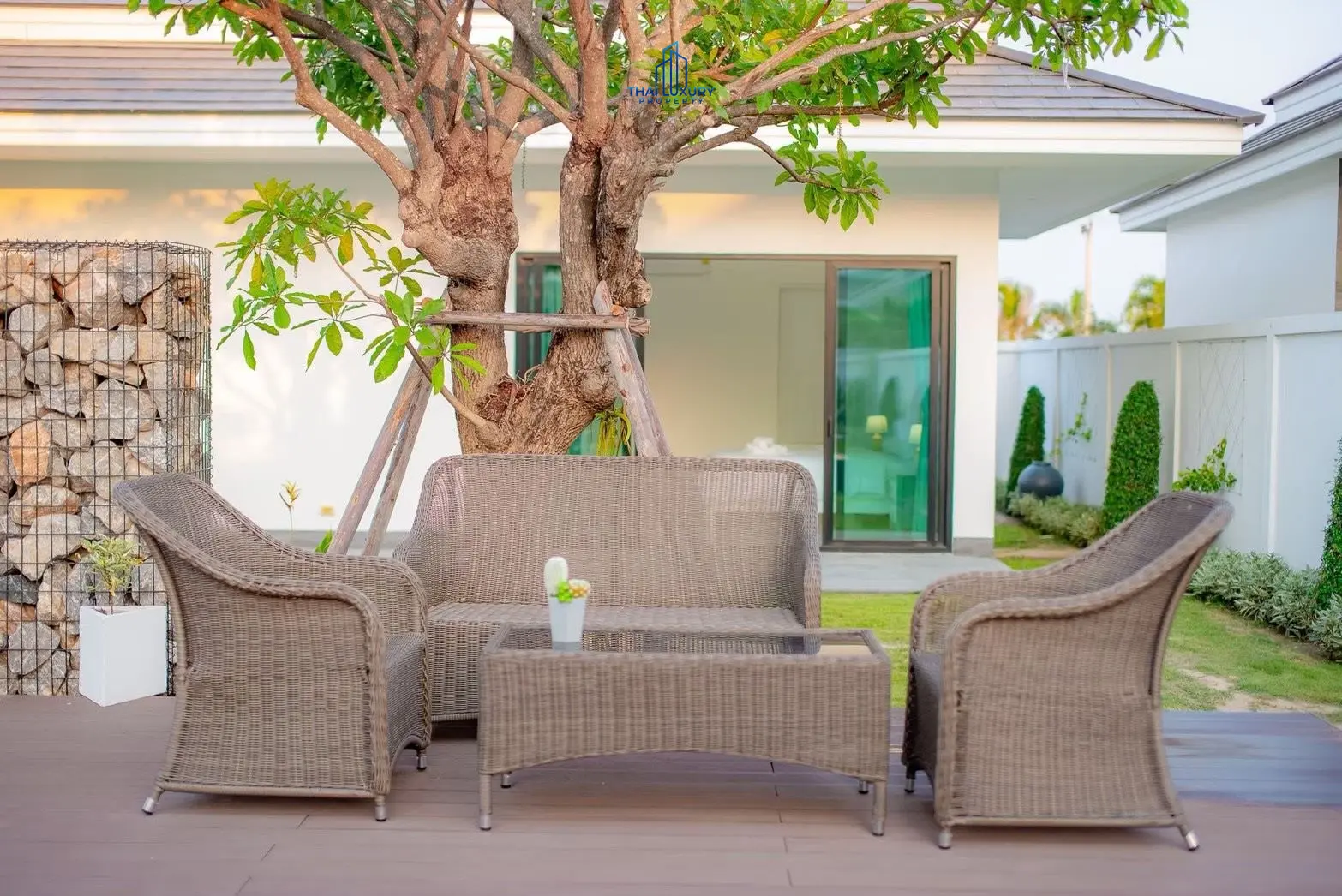 Modern Single-Story Villa with Pool & Outdoor Entertaining in Cha-Am