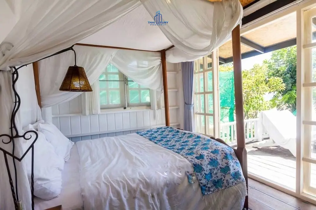 Relaxed Beachfront Villa with Garden, Deck, and Stunning Ocean Views in Hua Hin