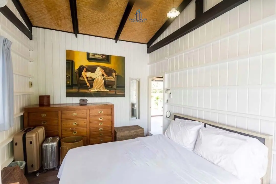 Relaxed Beachfront Villa with Garden, Deck, and Stunning Ocean Views in Hua Hin
