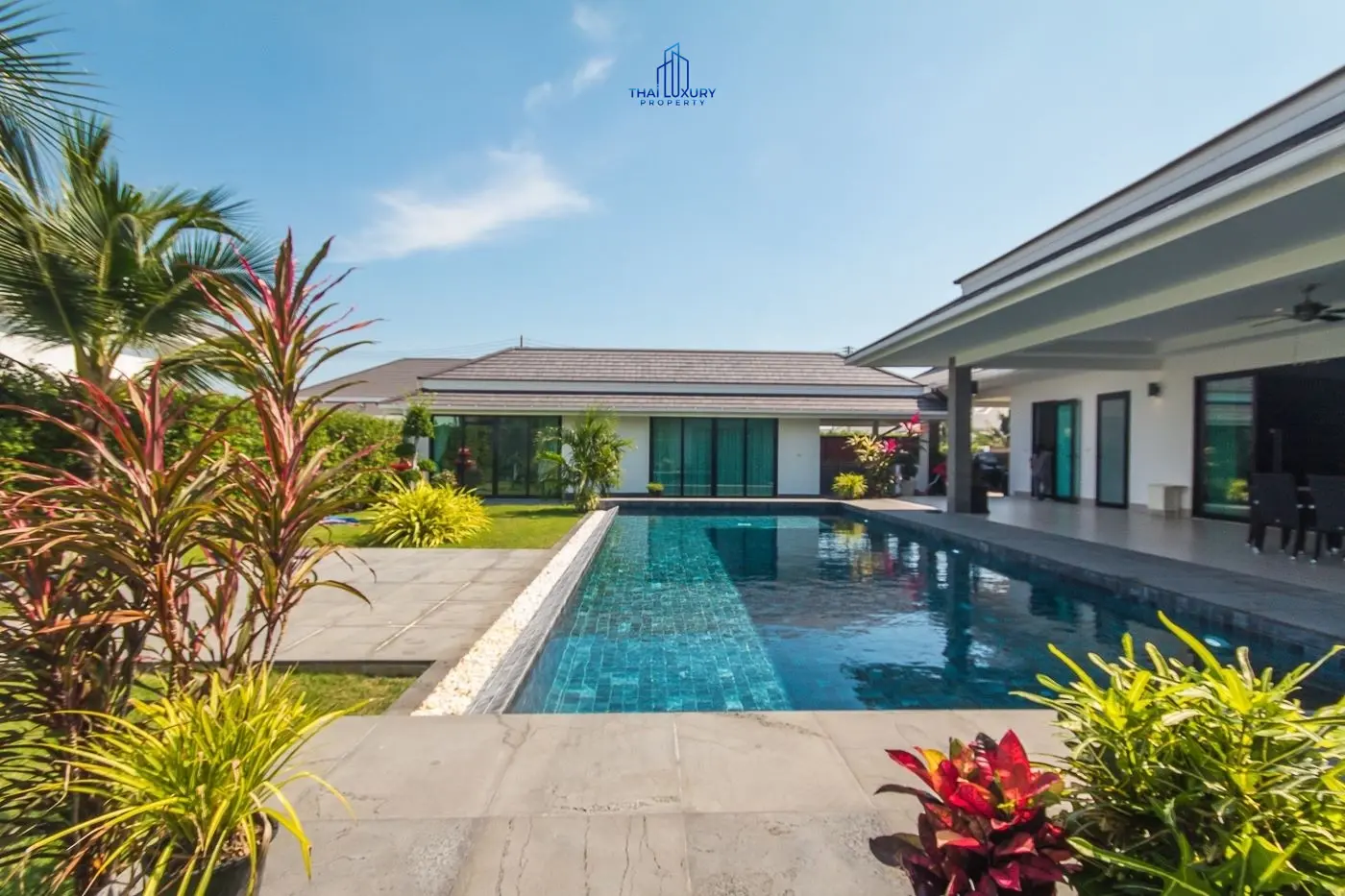 Spacious Single-Story Villa with Pool and Tropical Garden in Cha-Am
