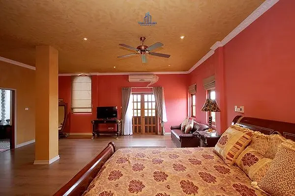 Spacious 4-Bedroom Mediterranean Villa with Pool in Nong Kae, Hua Hin