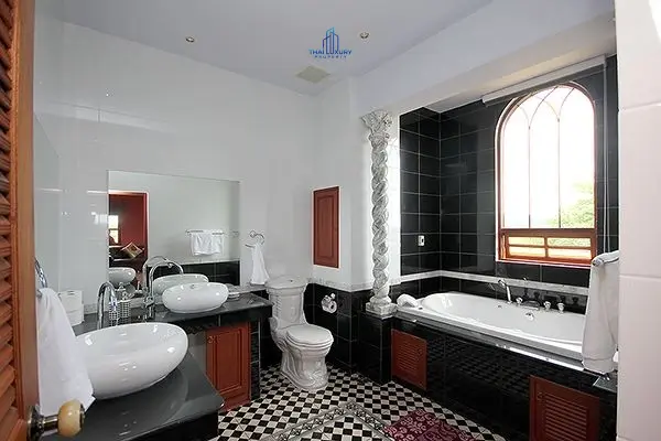 Spacious 4-Bedroom Mediterranean Villa with Pool in Nong Kae, Hua Hin