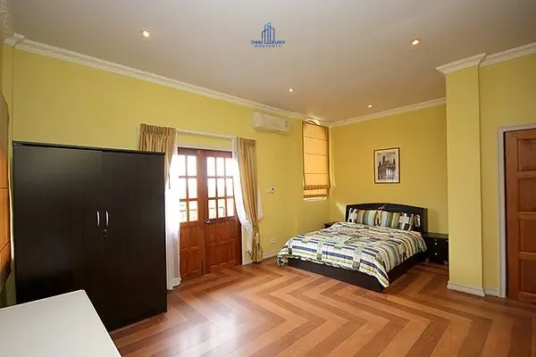 Spacious 4-Bedroom Mediterranean Villa with Pool in Nong Kae, Hua Hin