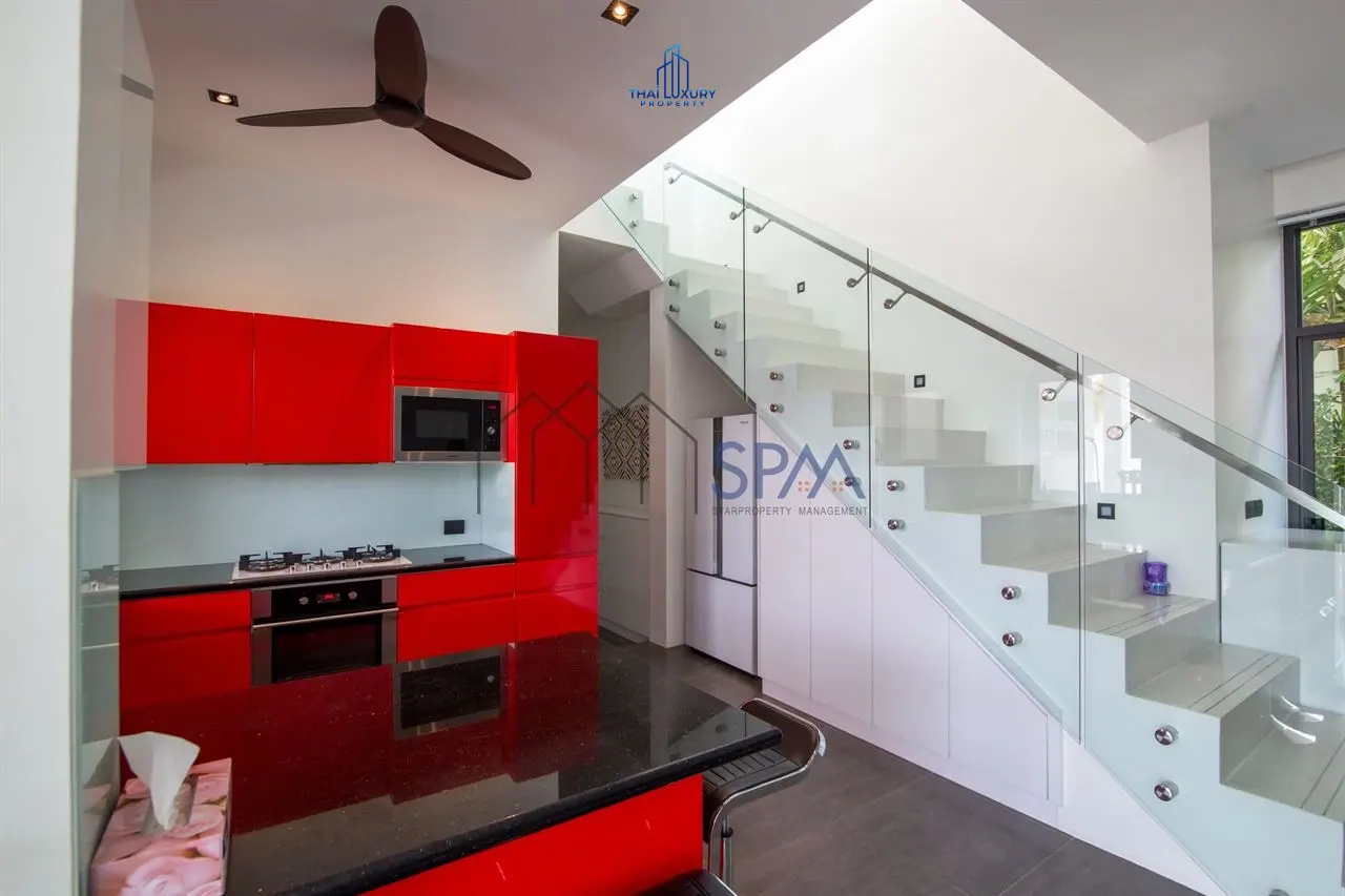 Spacious Modern 4-Bedroom House with Pool and Outdoor Living in Cha-Am