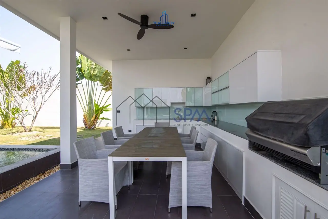 Spacious Modern 4-Bedroom House with Pool and Outdoor Living in Cha-Am