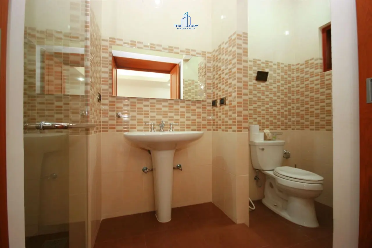 Spacious 4-Bedroom Villa with Central Pool & Tropical Garden in Cha-Am