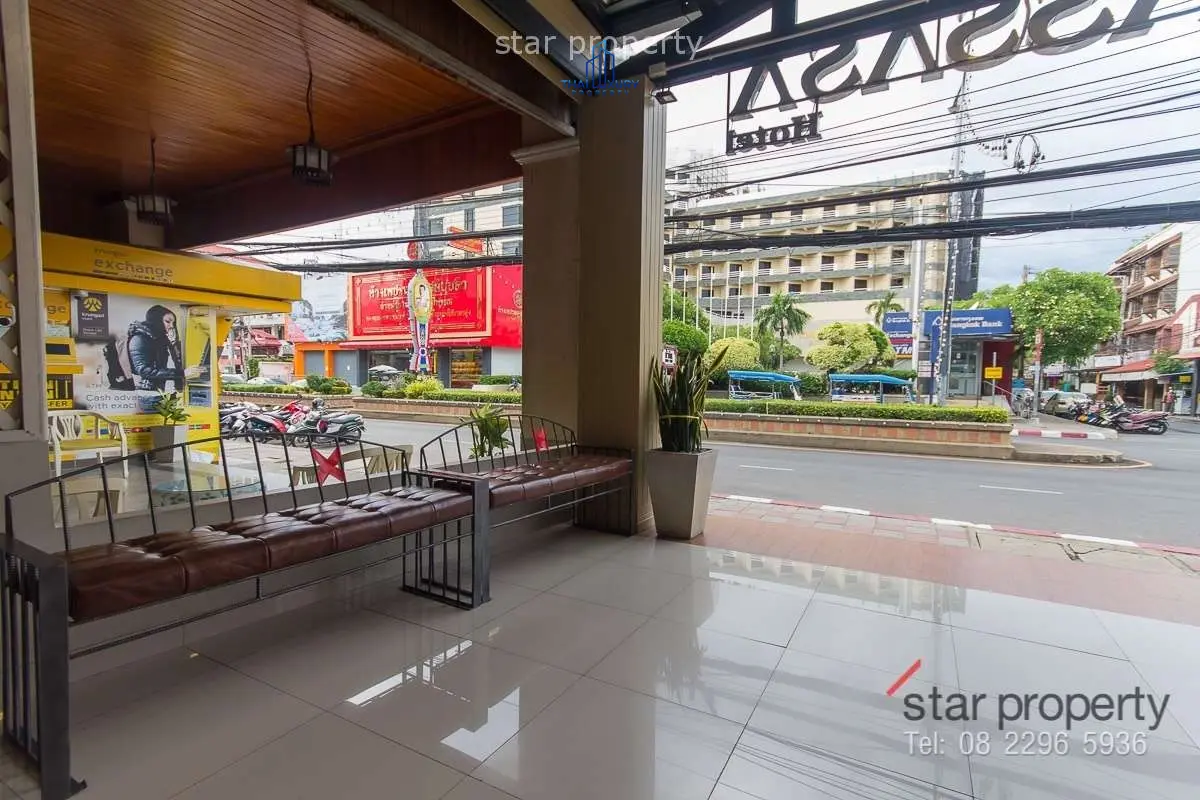 Spacious Mixed-Use Building with 23 Units and Pool in Hua Hin