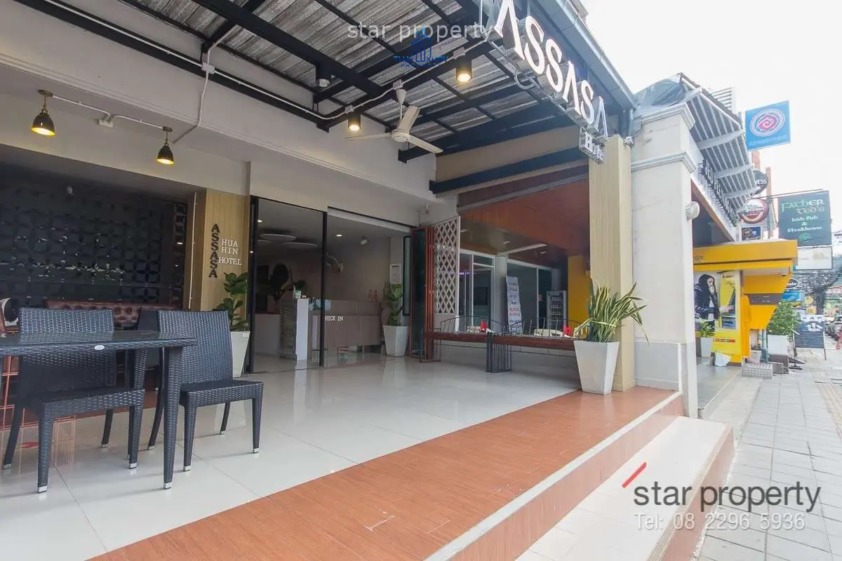 Spacious Mixed-Use Building with 23 Units and Pool in Hua Hin