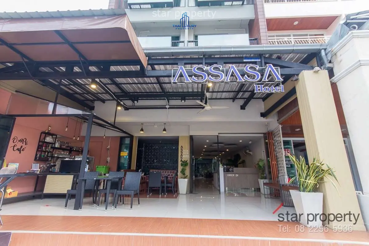 Spacious Mixed-Use Building with 23 Units and Pool in Hua Hin