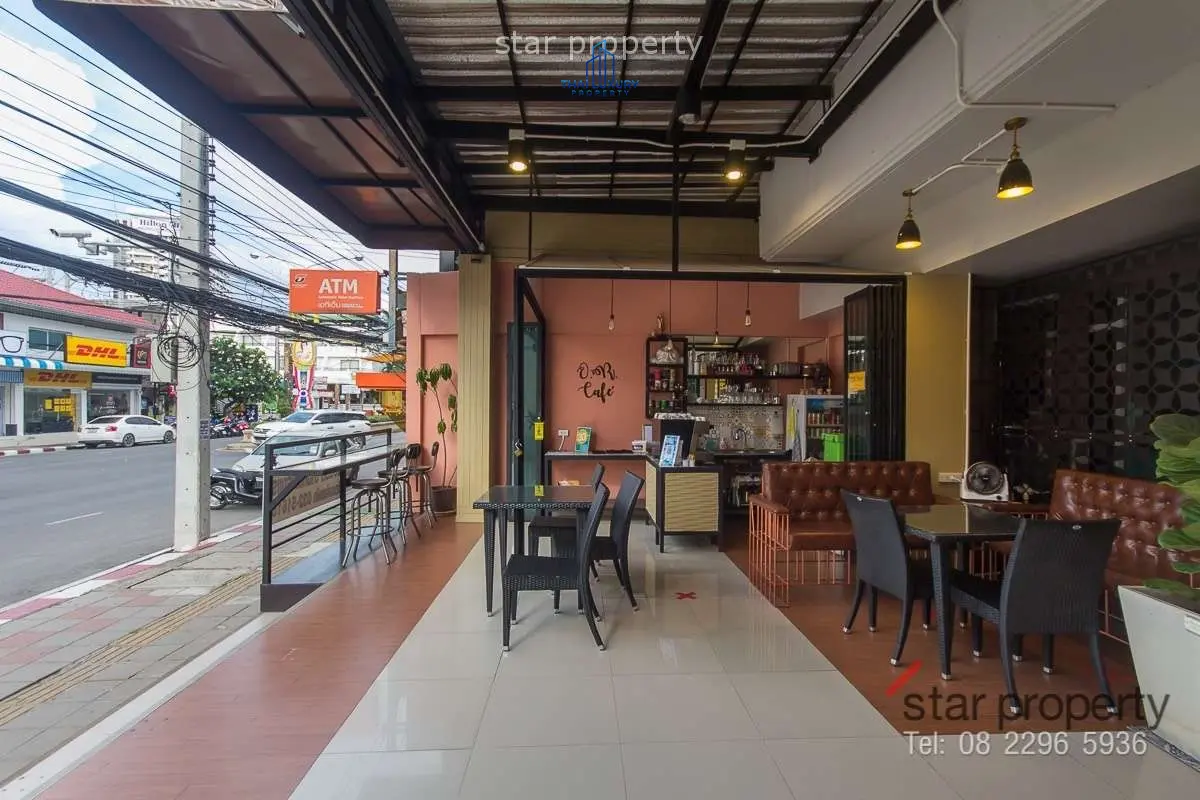 Spacious Mixed-Use Building with 23 Units and Pool in Hua Hin