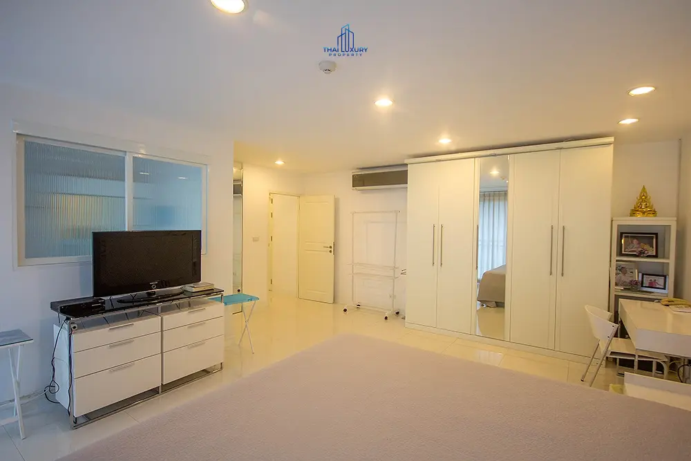 คอนโด 3 ห้องนอนกว้างขวางพร้อมระเบียงขนาดใหญ่และวิวทิวทัศน์ในหนองแก หัวหิน