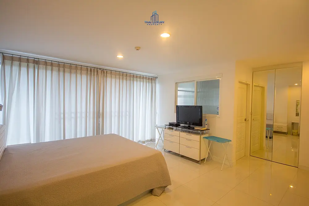 คอนโด 3 ห้องนอนกว้างขวางพร้อมระเบียงขนาดใหญ่และวิวทิวทัศน์ในหนองแก หัวหิน