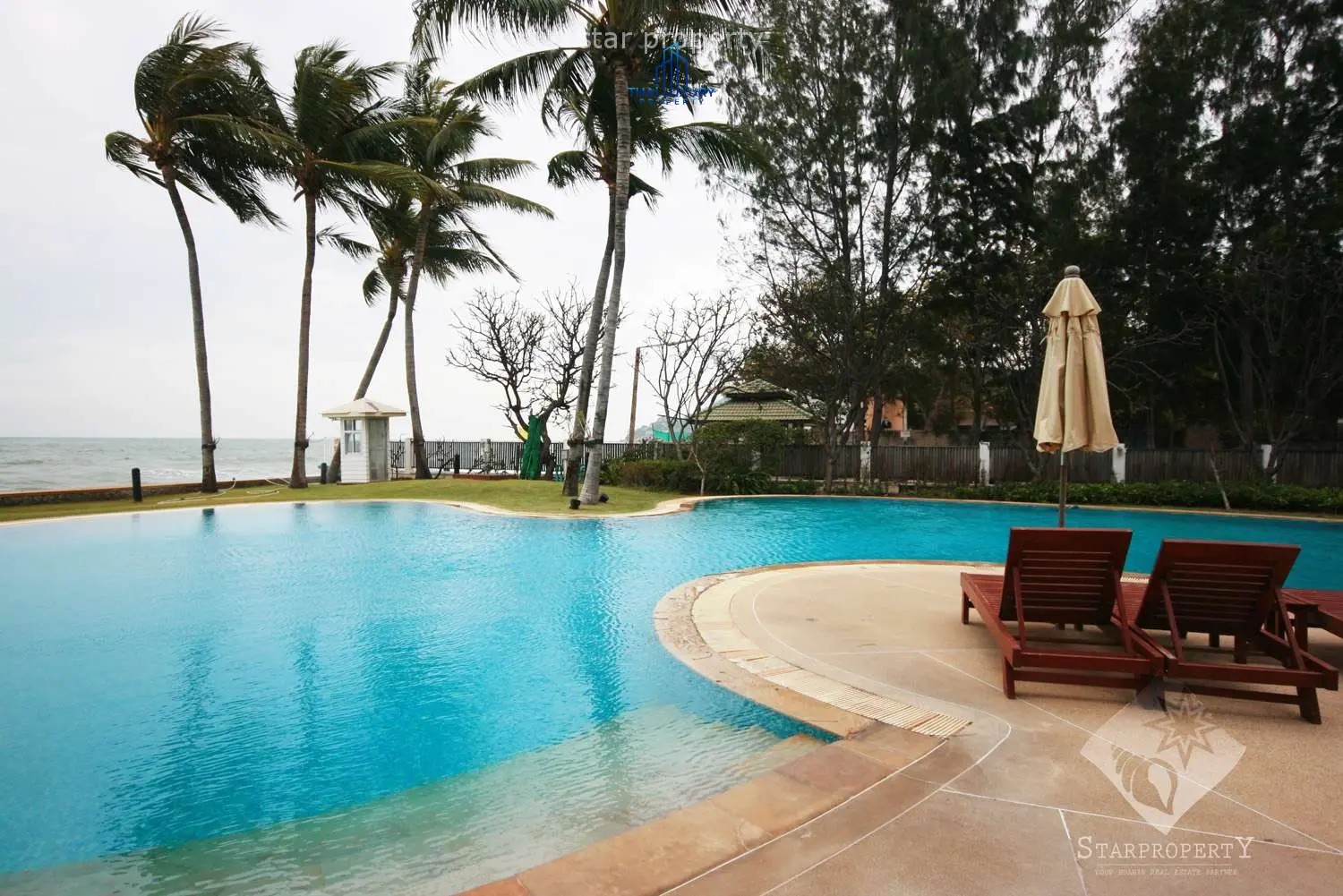 คอนโด 1 ห้องนอนกว้างขวางพร้อมวิวชายฝั่งที่สวยงามแบบพาโนรามาในหัวหิน