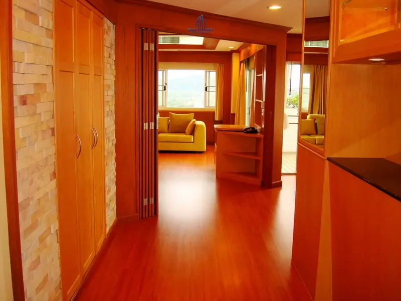 คอนโด 1 ห้องนอนกว้างขวางพร้อมวิวชายฝั่งที่สวยงามแบบพาโนรามาในหัวหิน