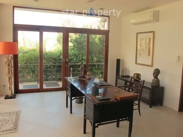 บ้านหลังใหญ่ 3 ห้องนอนพร้อมสระว่ายน้ำในย่านเงียบสงบของหัวหิน