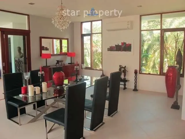 บ้านหลังใหญ่ 3 ห้องนอนพร้อมสระว่ายน้ำในย่านเงียบสงบของหัวหิน