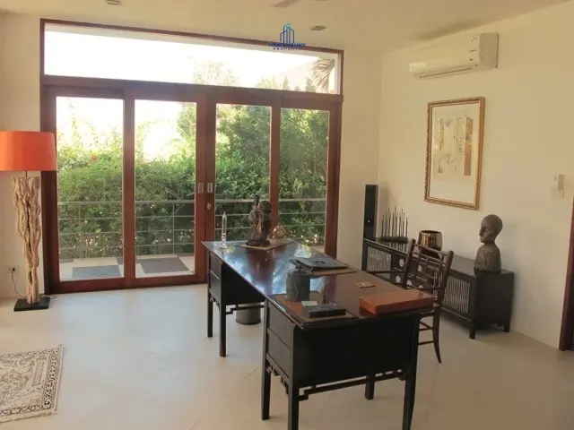 บ้านหลังใหญ่ 3 ห้องนอนพร้อมสระว่ายน้ำในย่านเงียบสงบของหัวหิน