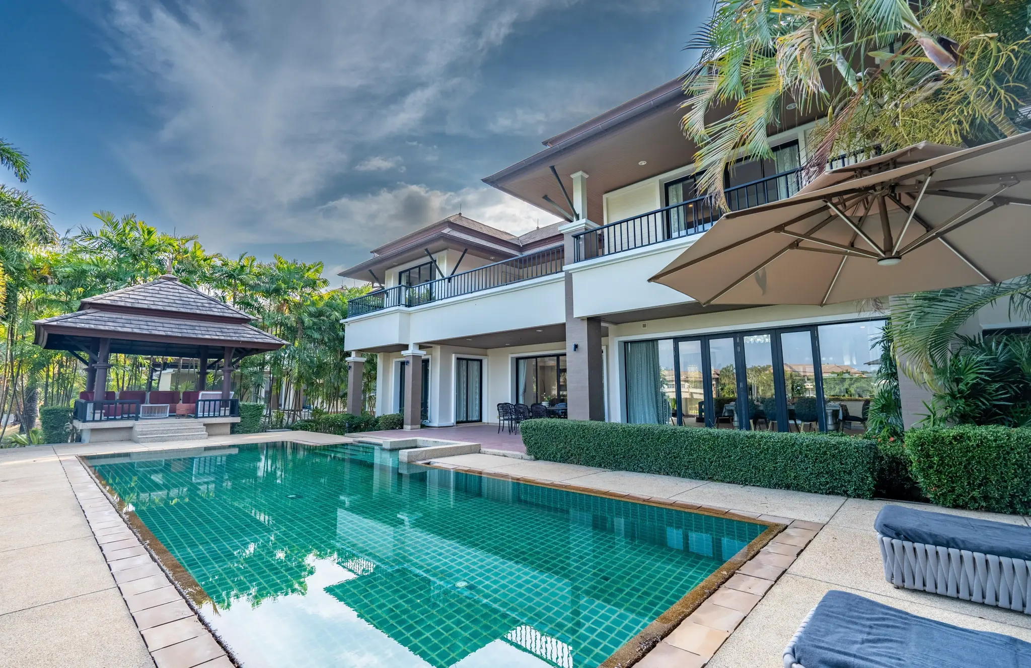 LAGUNA VILLAGE 112/30