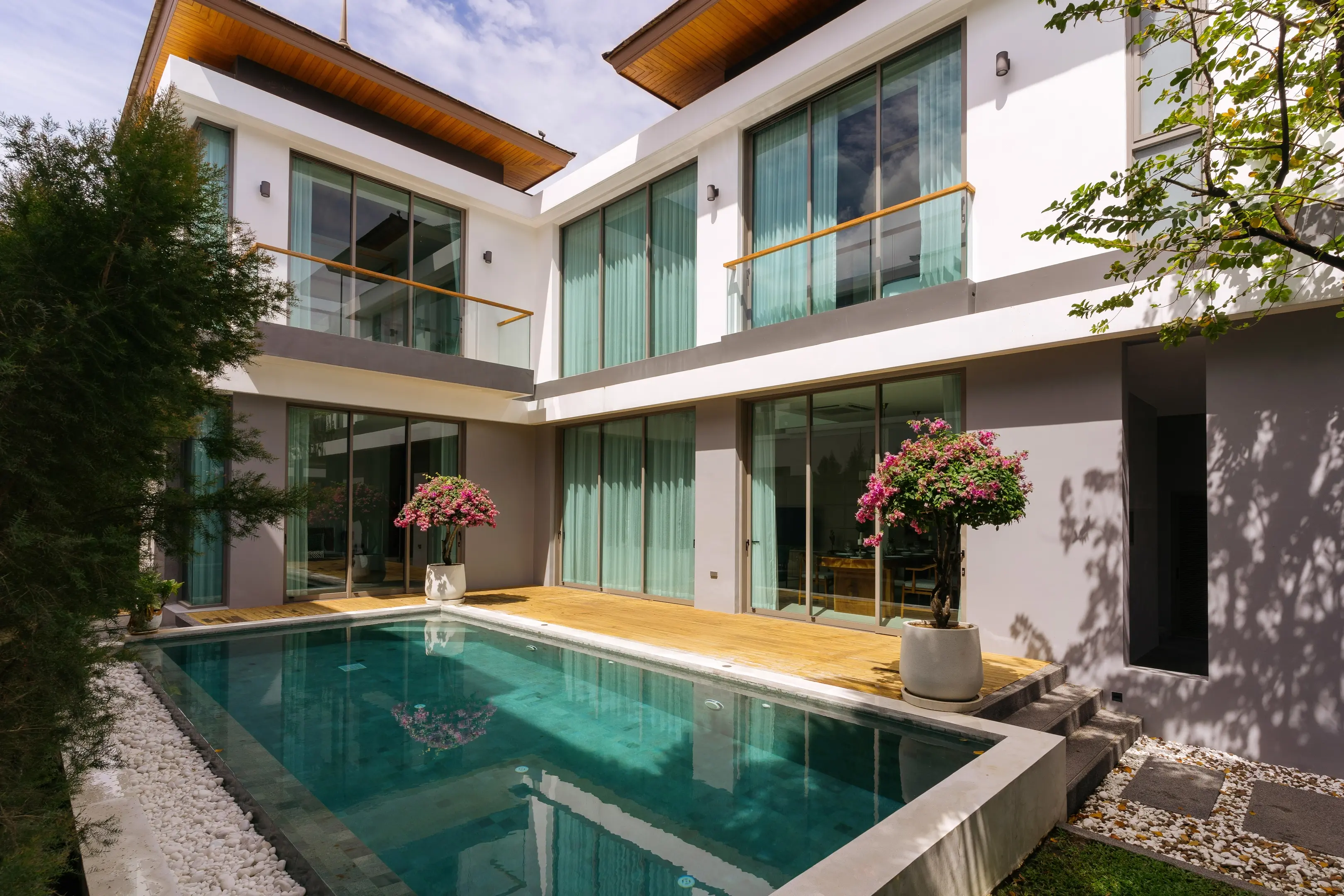 THE TEAK PHUKET