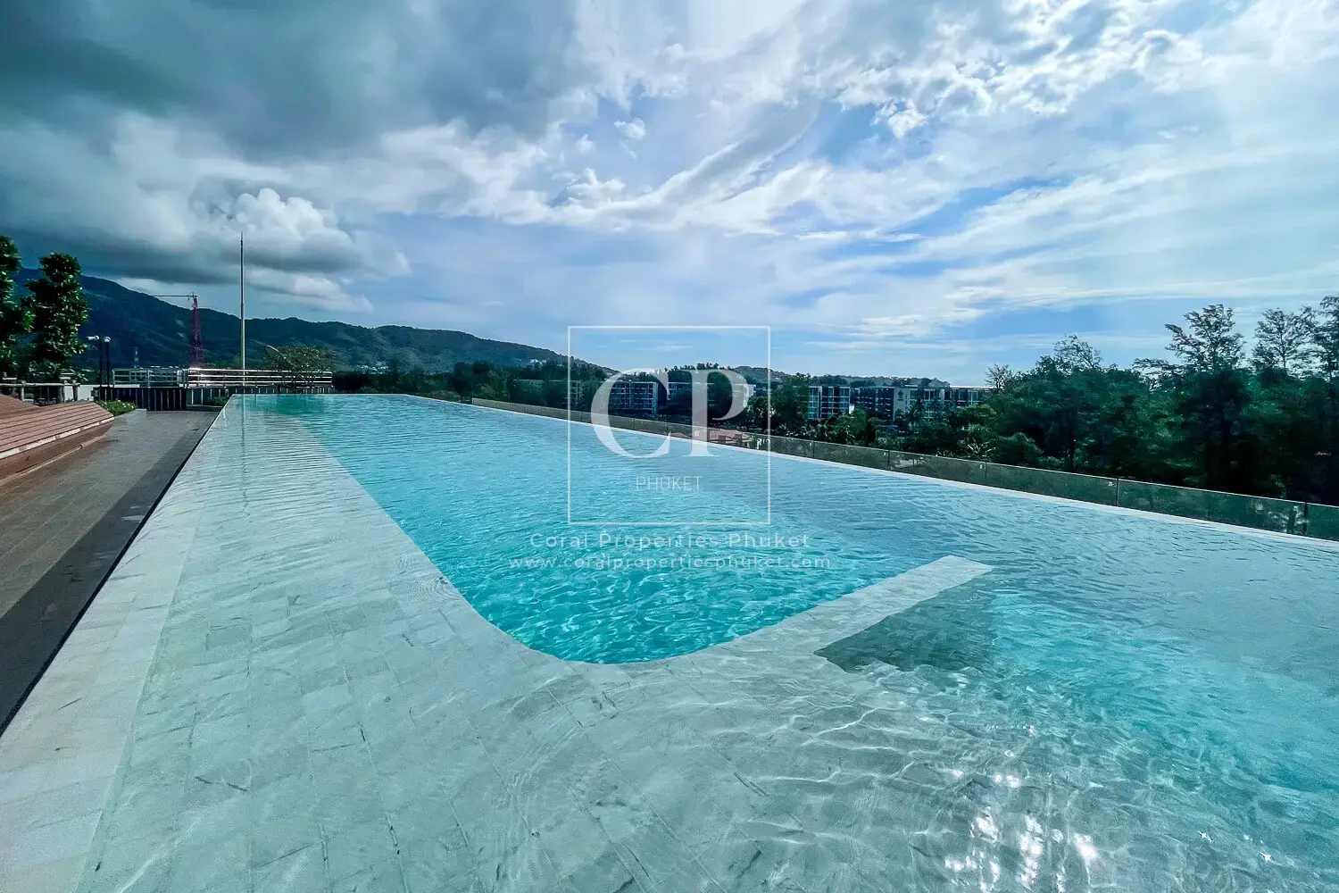 คอนโด 1 ห้องนอน Skypark ทำเลทองในลากูน่า ภูเก็ต ประเทศไทย