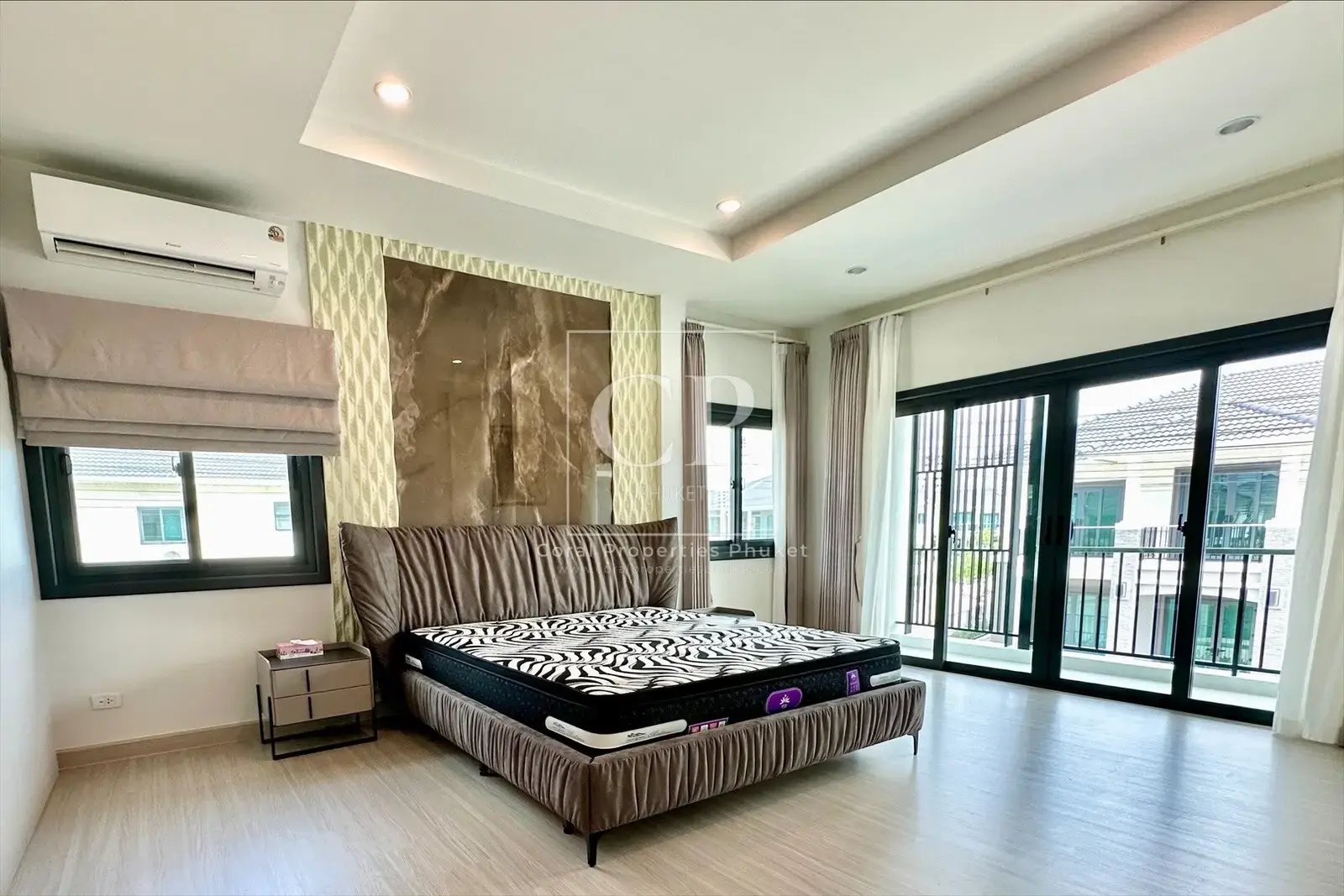 บ้าน 4 ห้องนอนที่เพิ่งสร้างเสร็จใหม่ในเกาะแก้ว ภูเก็ต ประเทศไทย