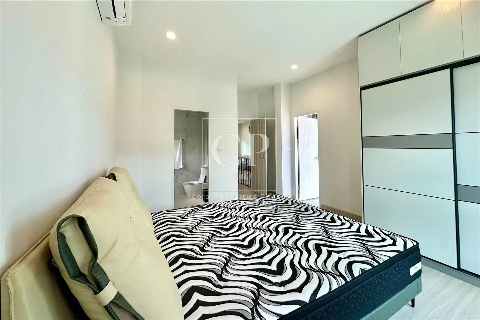 บ้าน 4 ห้องนอนที่เพิ่งสร้างเสร็จใหม่ในเกาะแก้ว ภูเก็ต ประเทศไทย