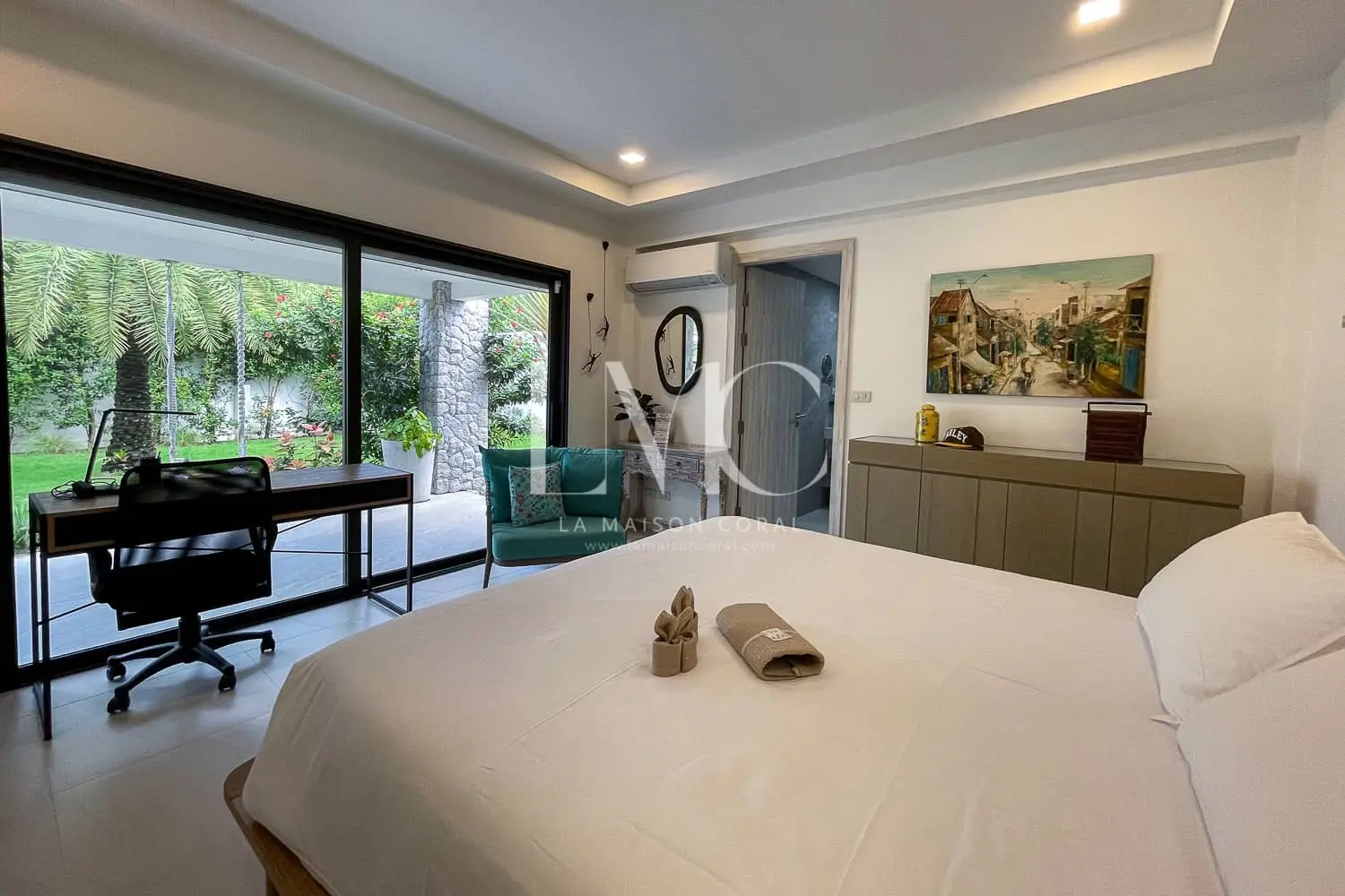 Extraordinary, Spacious 4-Bedroom Pool Villa in Rawai, Phuket, Thailand