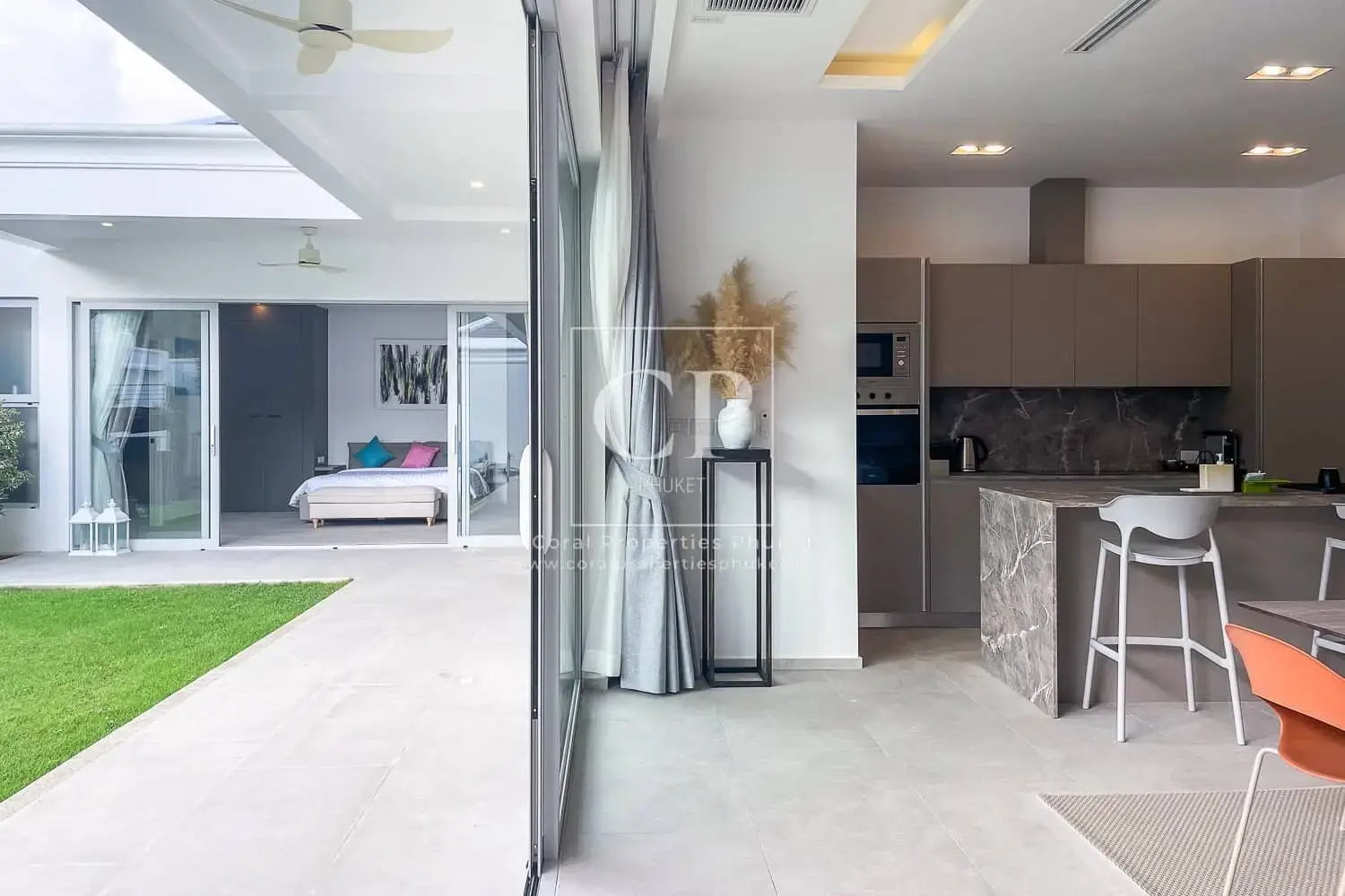 ให้เช่า วิลล่าพูล 3 ห้องนอนสุดหรูและมีสไตล์ในราไวย์ ภูเก็ต ประเทศไทย