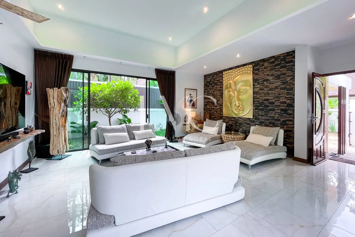 Enchanting, Unique Layout 4 Bedroom Pool Villa in Rawai, Phuket, Thailand