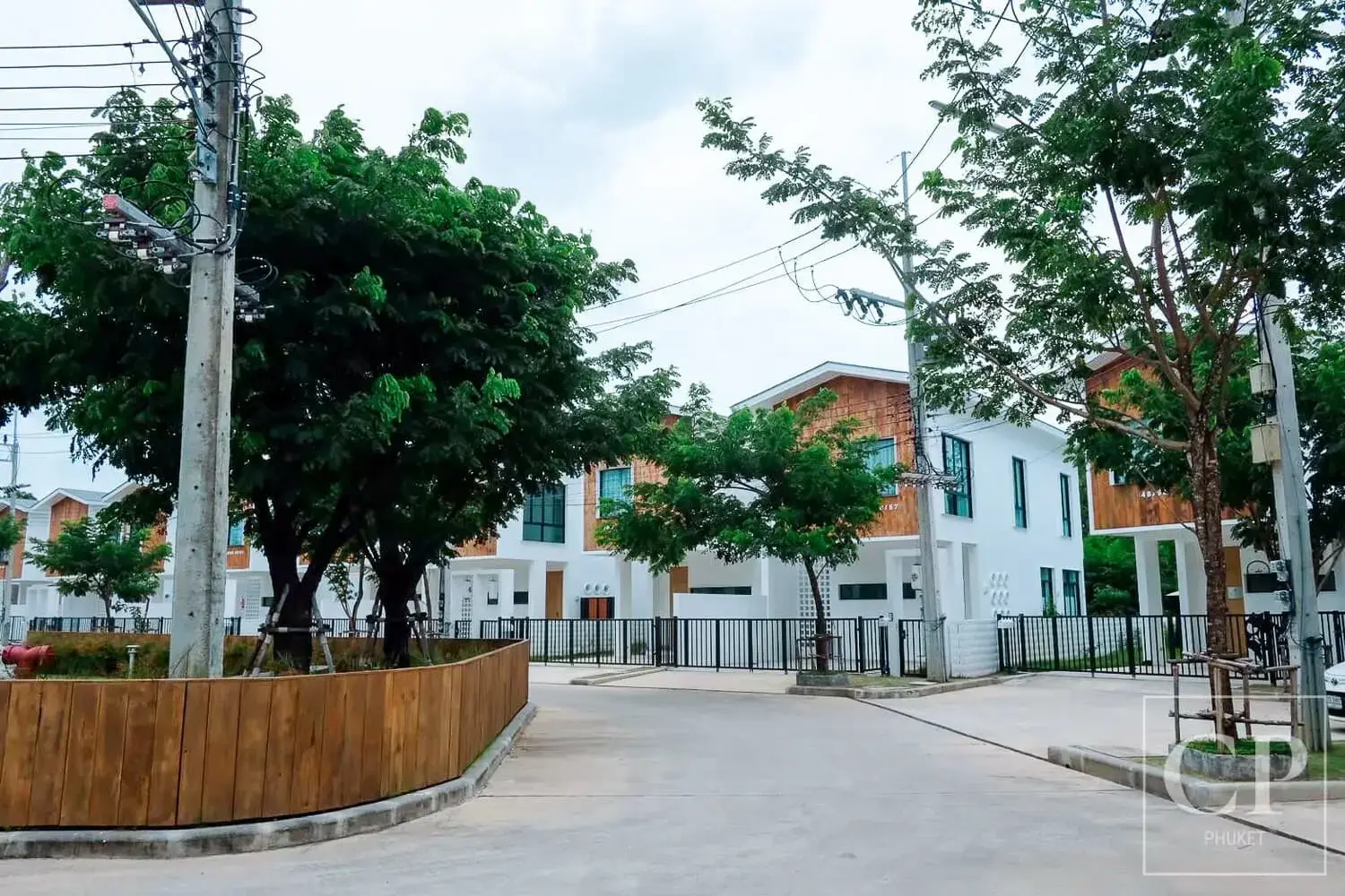ให้เช่าบ้านโมเดิร์น 3 ห้องนอน — 55,000 บาทต่อเดือน ย่านฉลอง ภูเก็ต ประเทศไทย