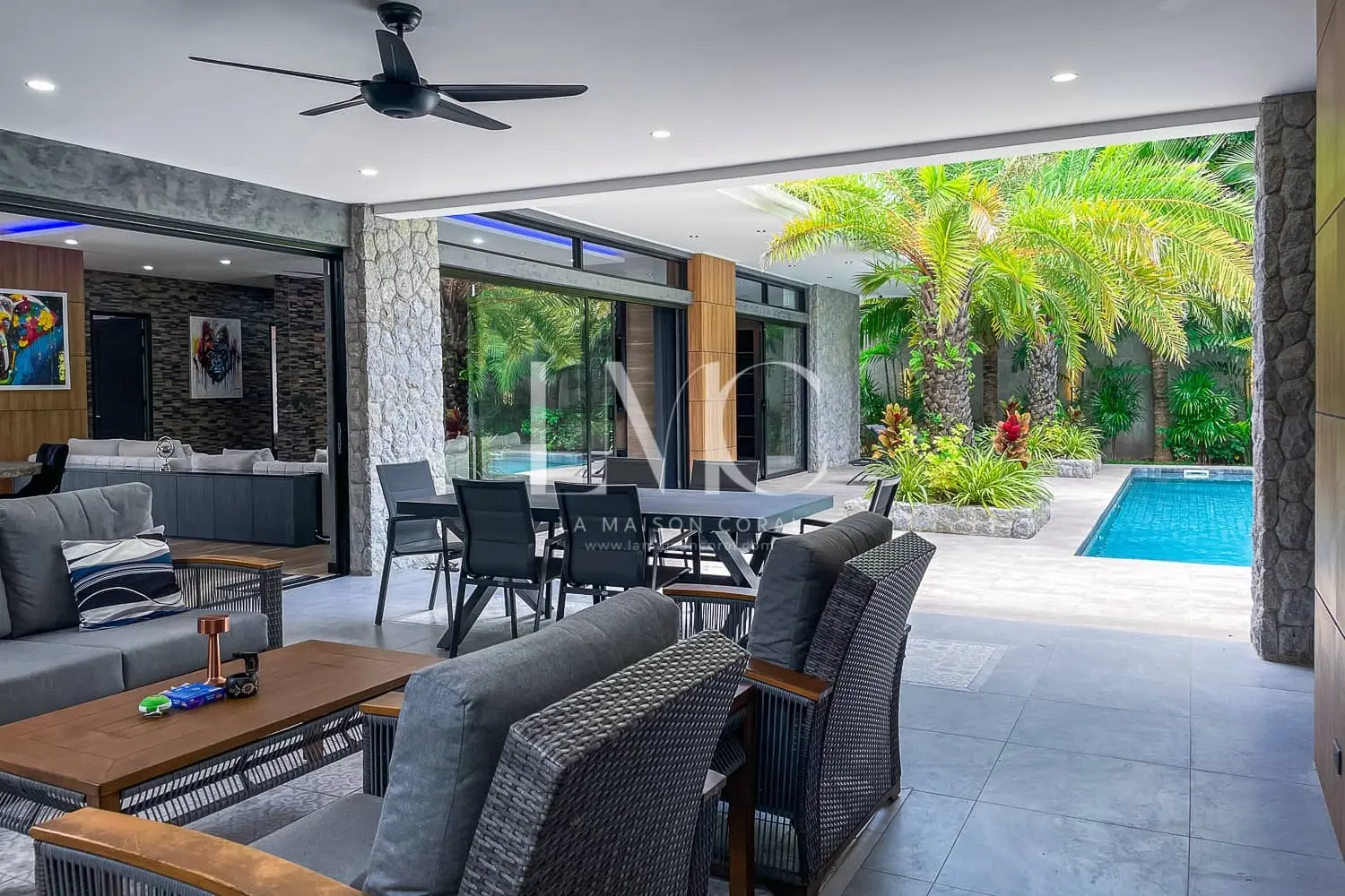 Splendid Stylish 3-Bedroom Pool Villa Located in Rawai, Phuket