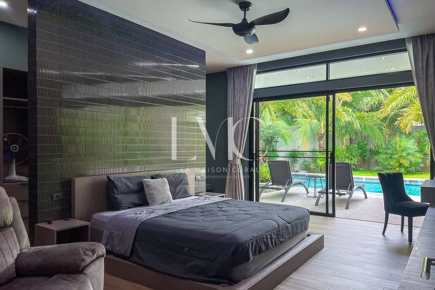 Splendid Stylish 3-Bedroom Pool Villa Located in Rawai, Phuket