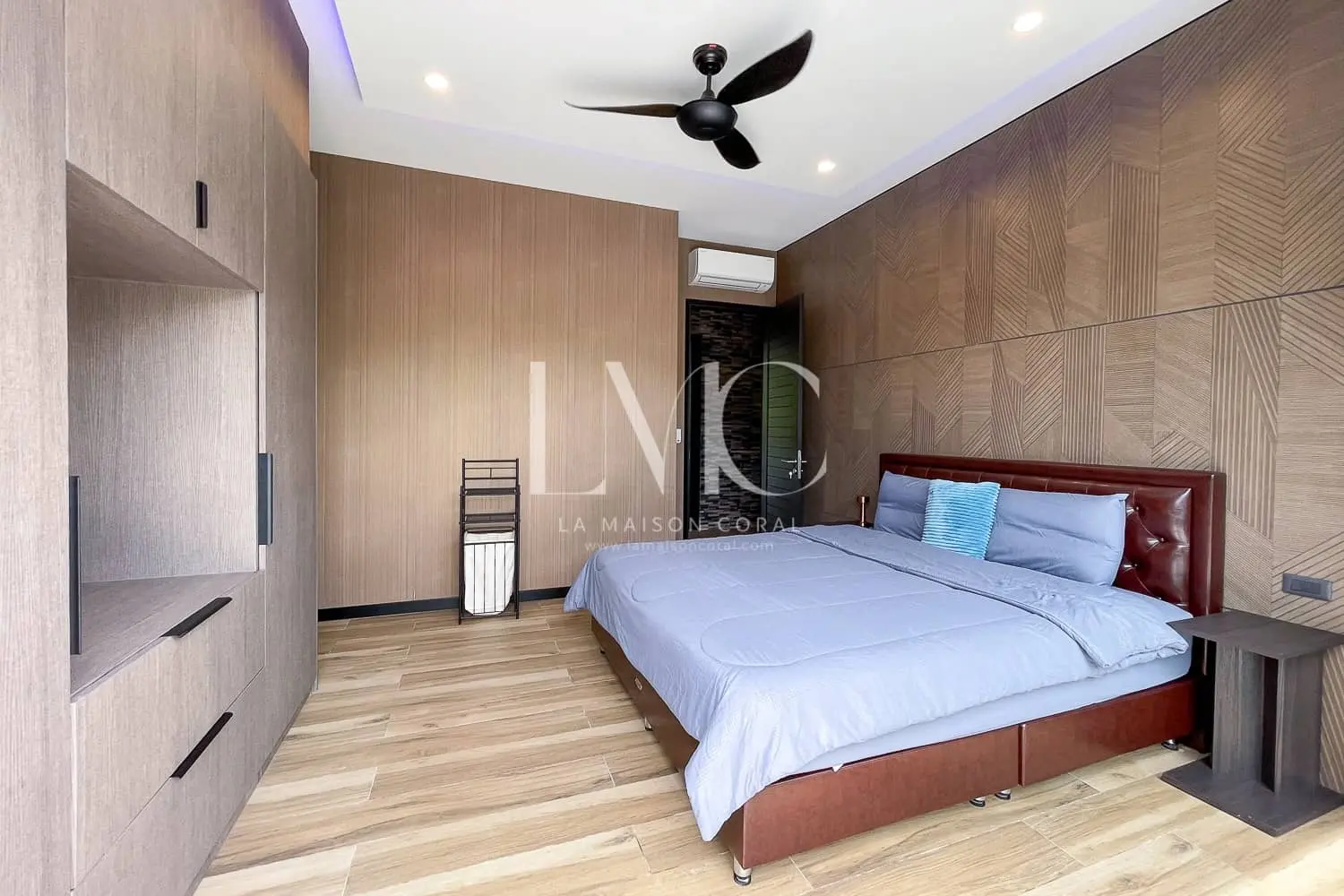 Splendid Stylish 3-Bedroom Pool Villa Located in Rawai, Phuket