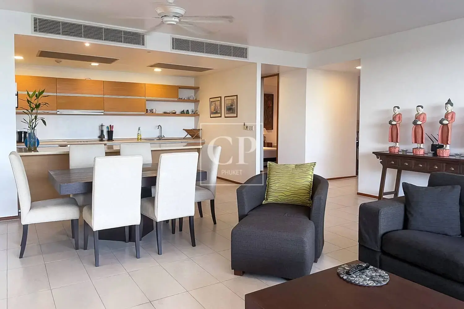 คอนโดวิวทะเล 2 ห้องนอนที่โดดเด่น, กะตะ, ภูเก็ต, ประเทศไทย