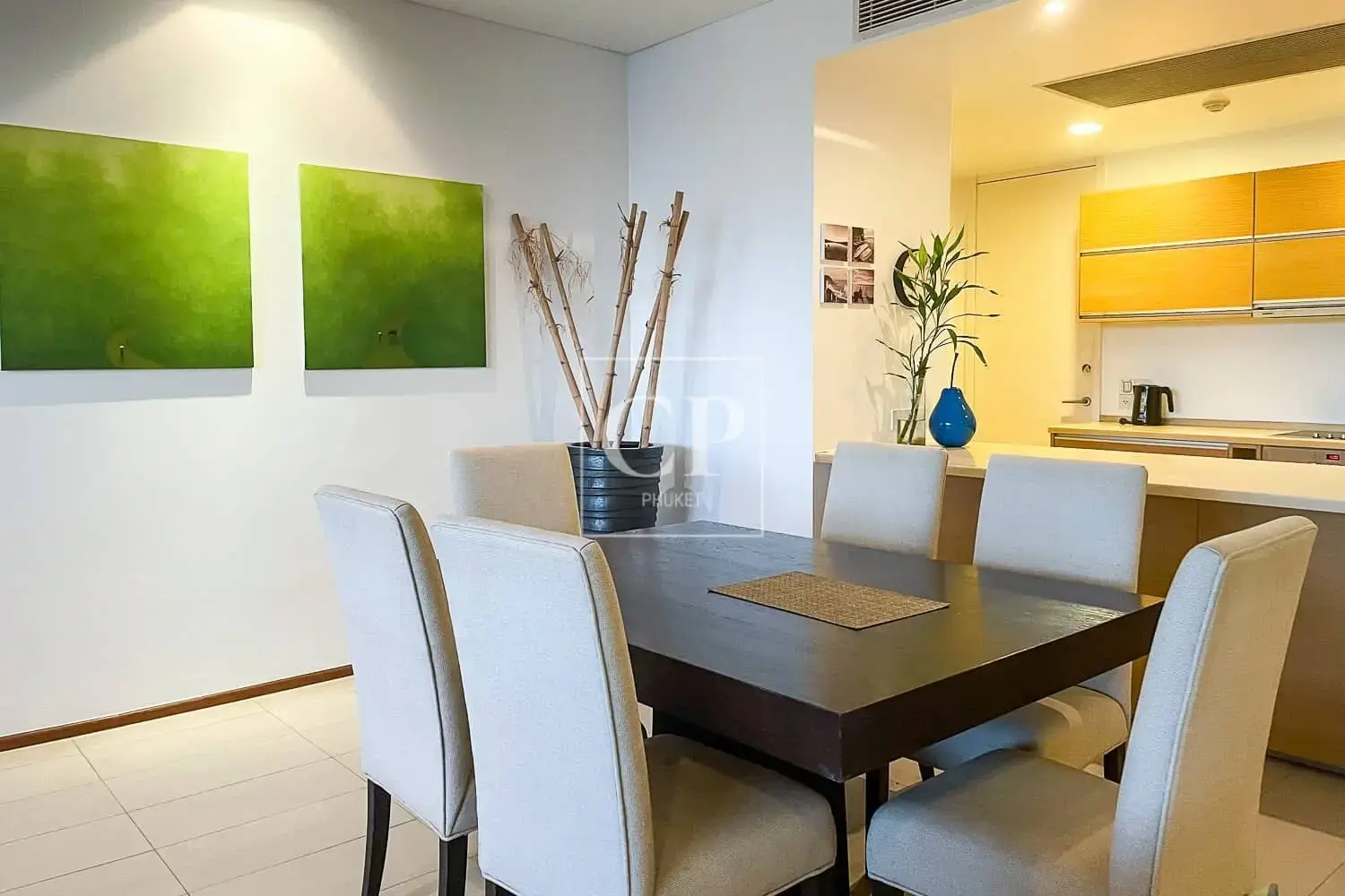 คอนโดวิวทะเล 2 ห้องนอนที่โดดเด่น, กะตะ, ภูเก็ต, ประเทศไทย