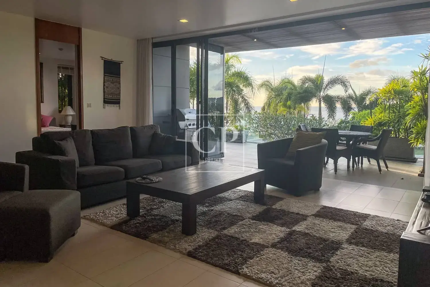 คอนโดวิวทะเล 2 ห้องนอนที่โดดเด่น, กะตะ, ภูเก็ต, ประเทศไทย