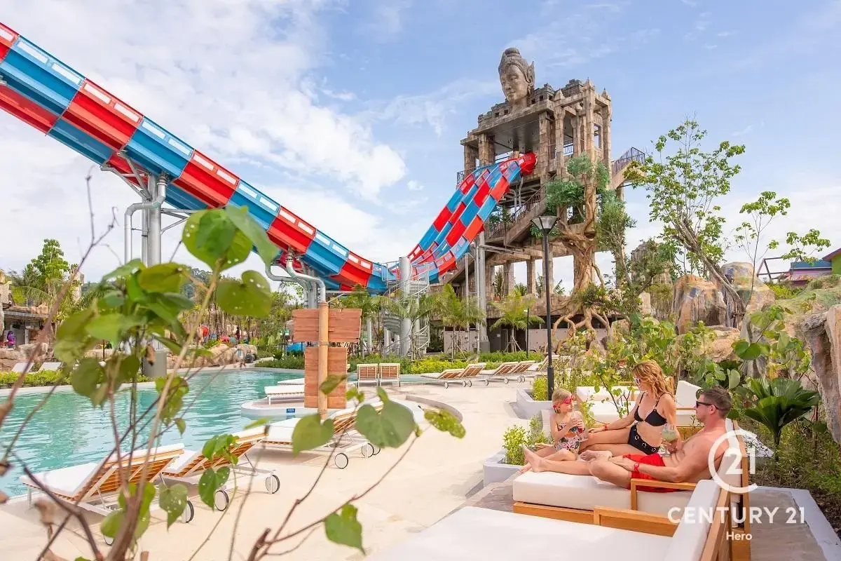 Phuket: Andamanda Water Park