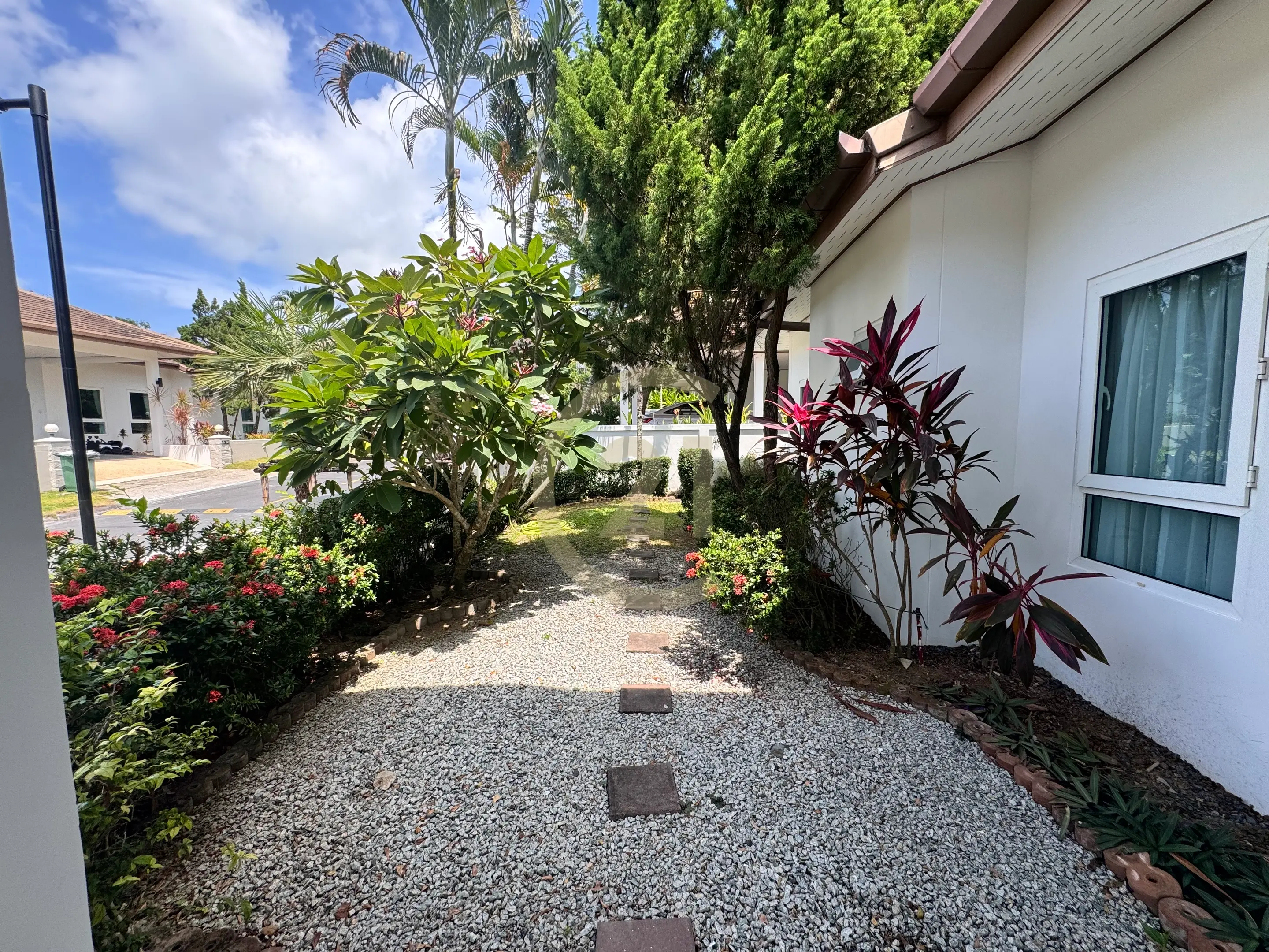 3 Bedroom en-suite Villa for rent in Rawai