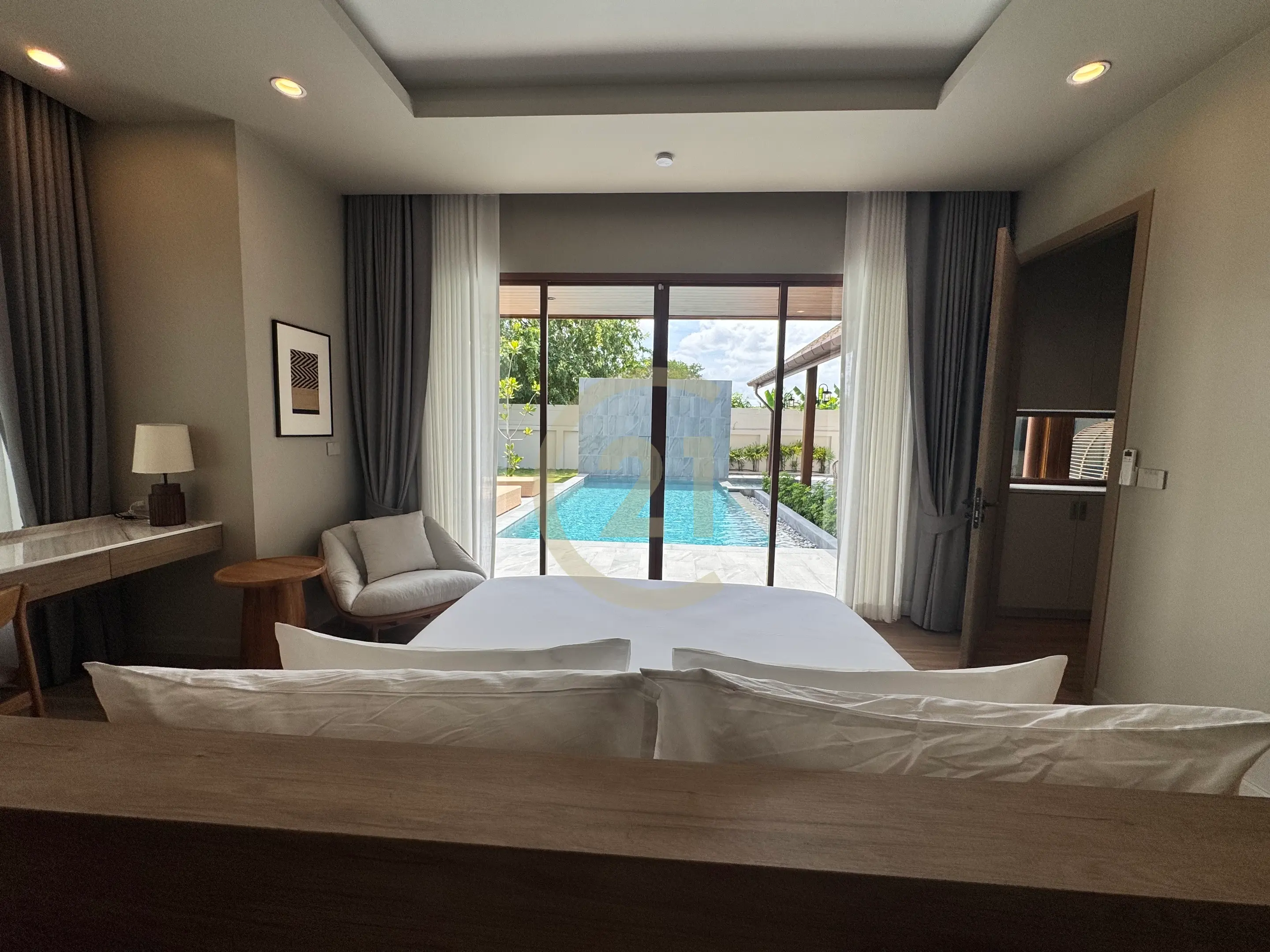 Luxury 3 Bedroom en-suite Pool Villa for rent in Rawai