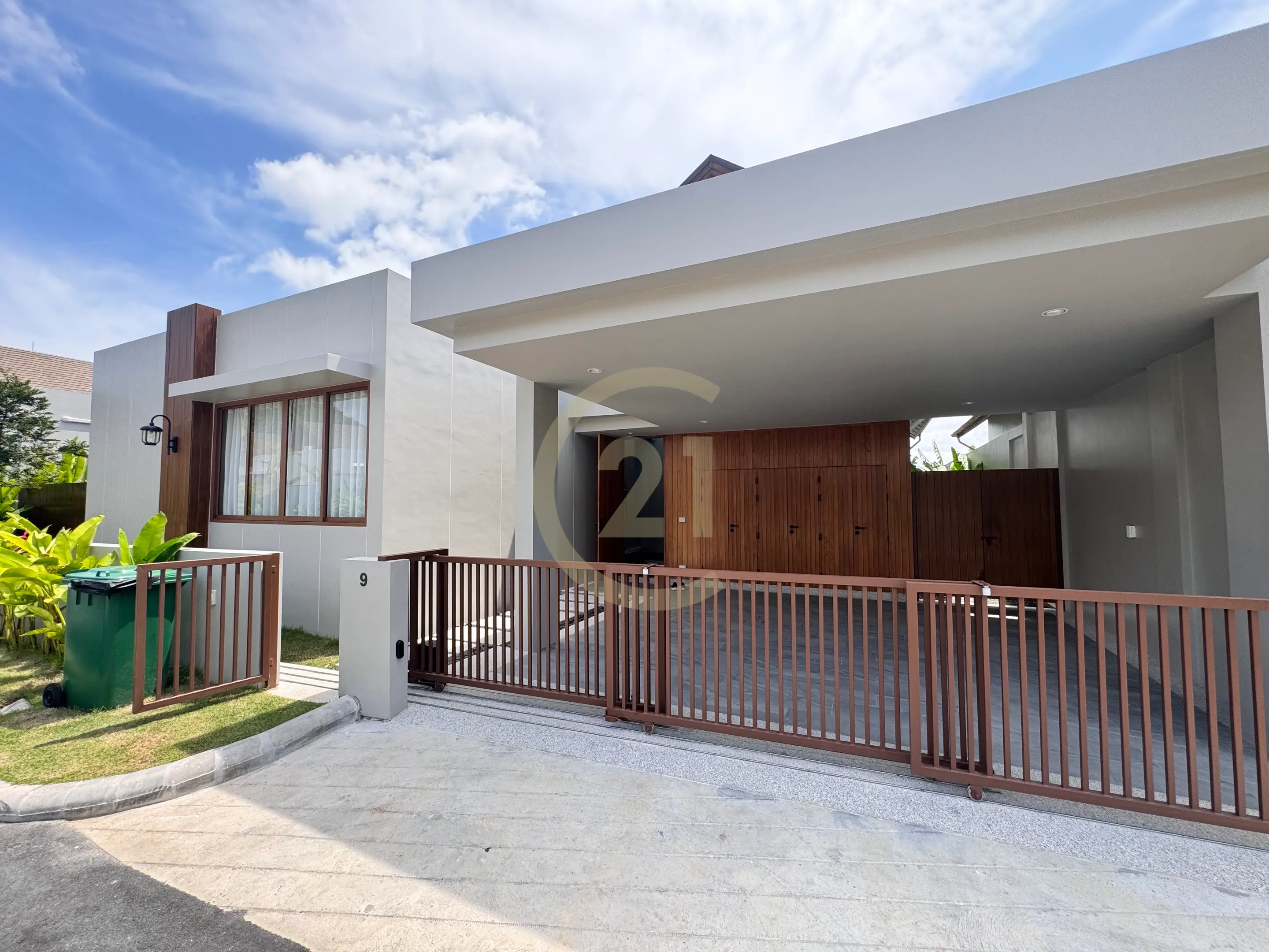Luxury 3 Bedroom en-suite Pool Villa for rent in Rawai