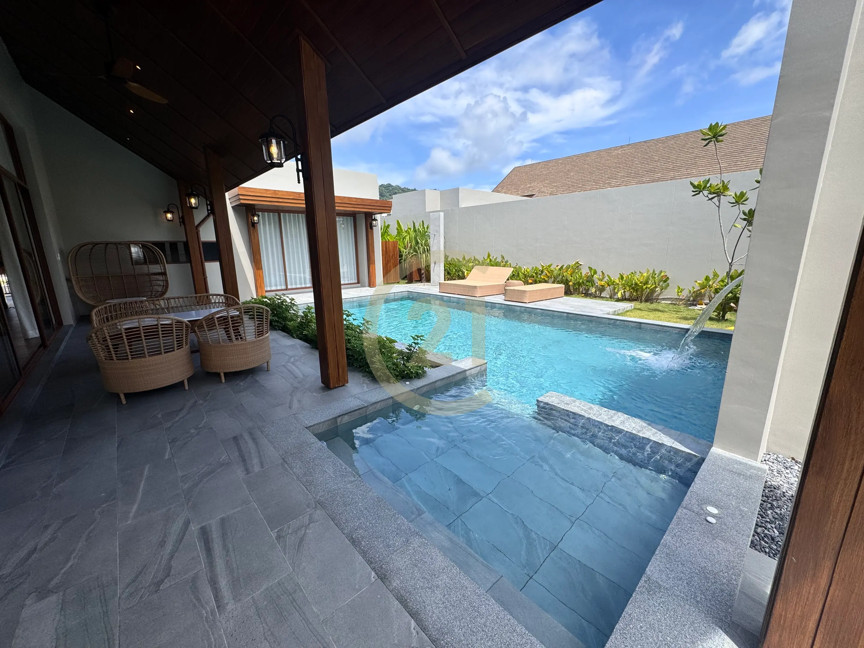 Luxury 3 Bedroom en-suite Pool Villa for rent in Rawai