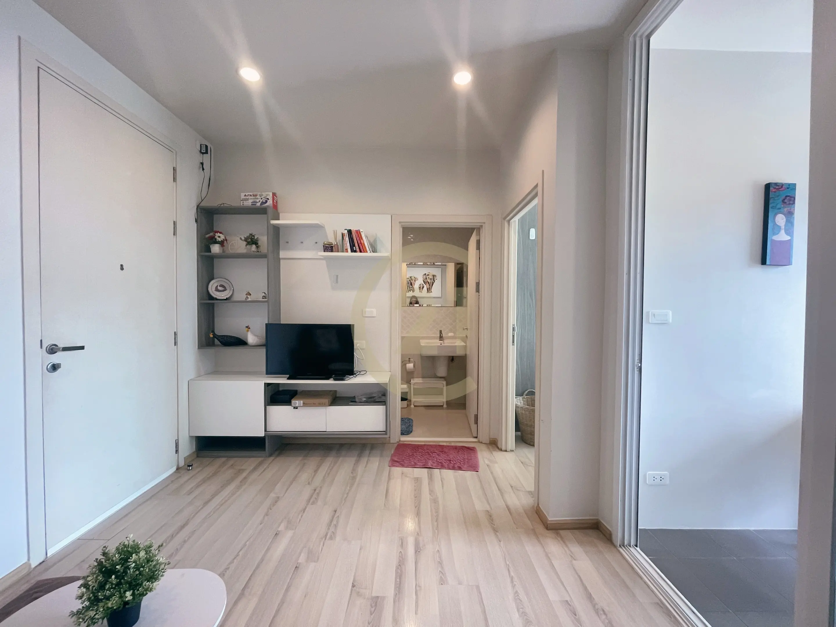 1 Bedroom Condominium for Rent at The Base Downtown