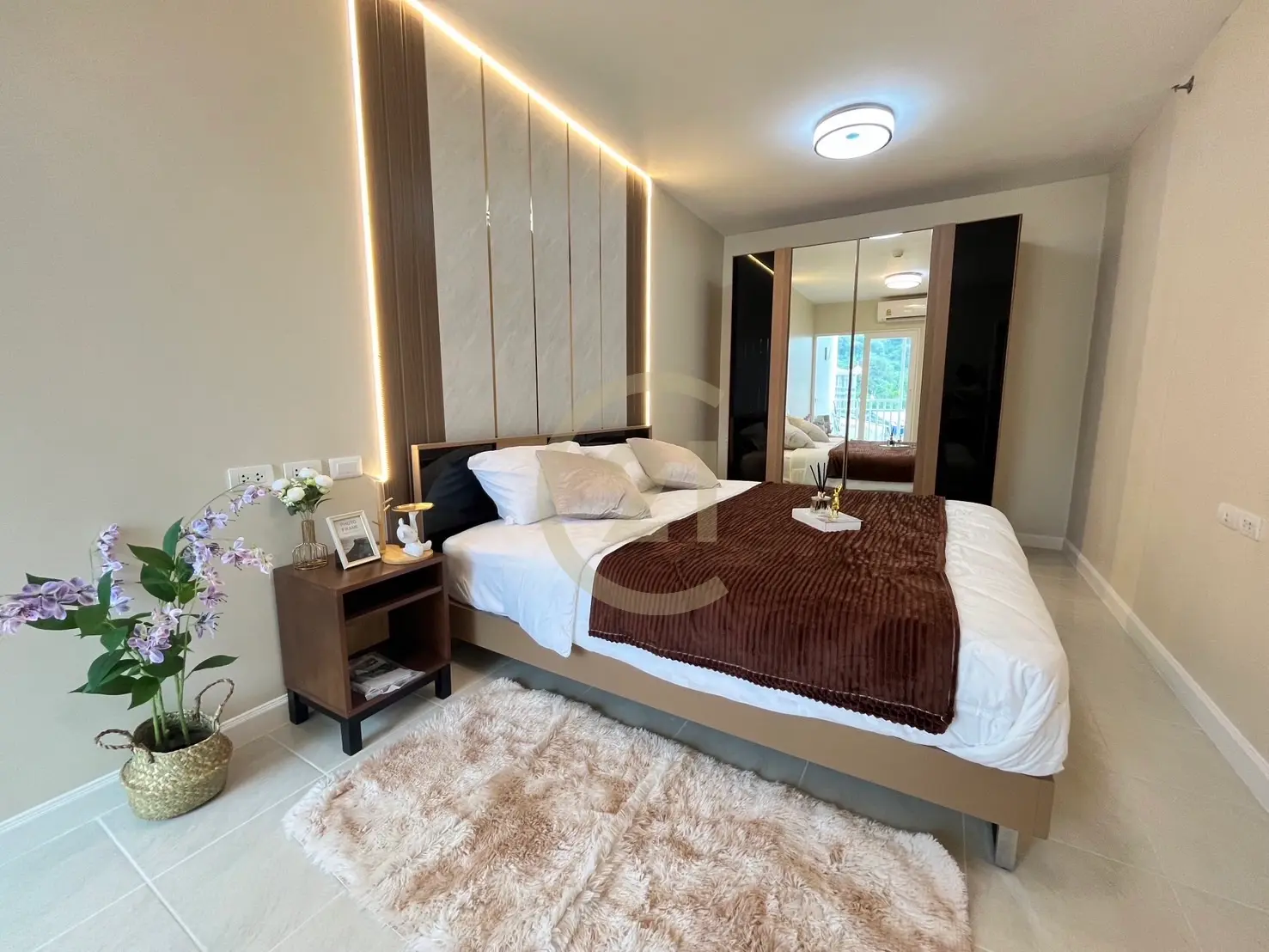 1 Bedroom Condominium for Sale at Supalai Park @Downtown Phuket