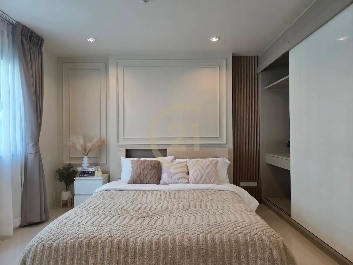 Elegant 4-BR Pool Villa in Pasak Tropical Luxury &amp; Practical Living
