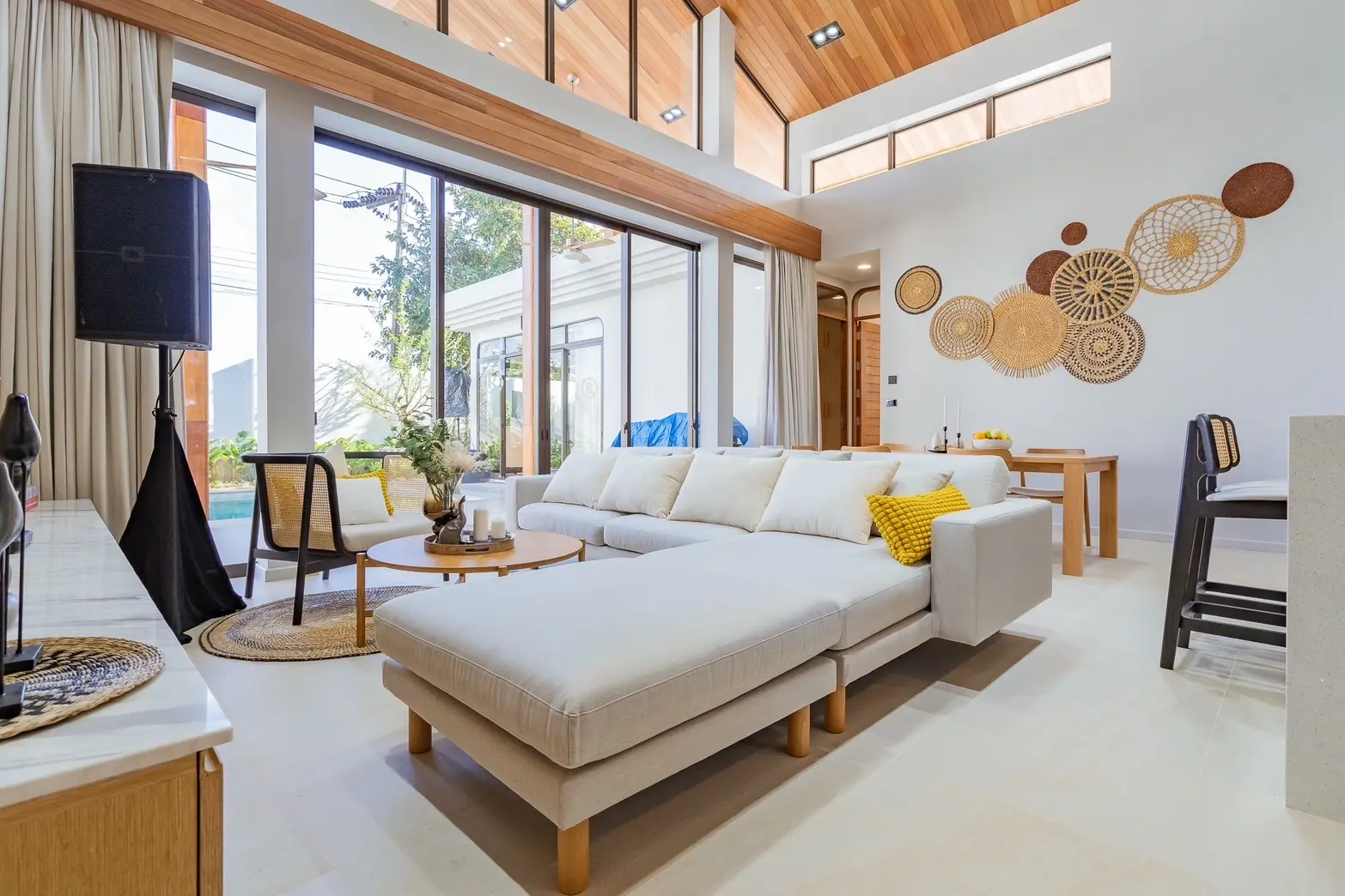 Modern Tropical Escape with Private Pool in Phuket