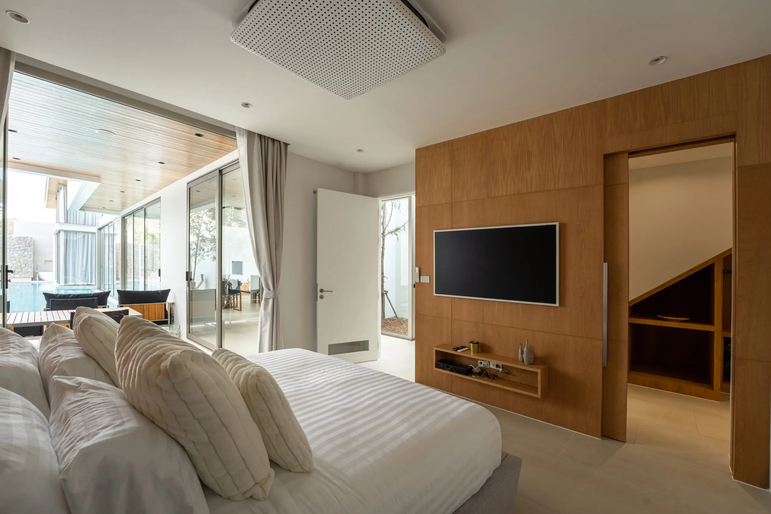 3-5 Bedrooms Elevating Phuket Property Development to New Heights