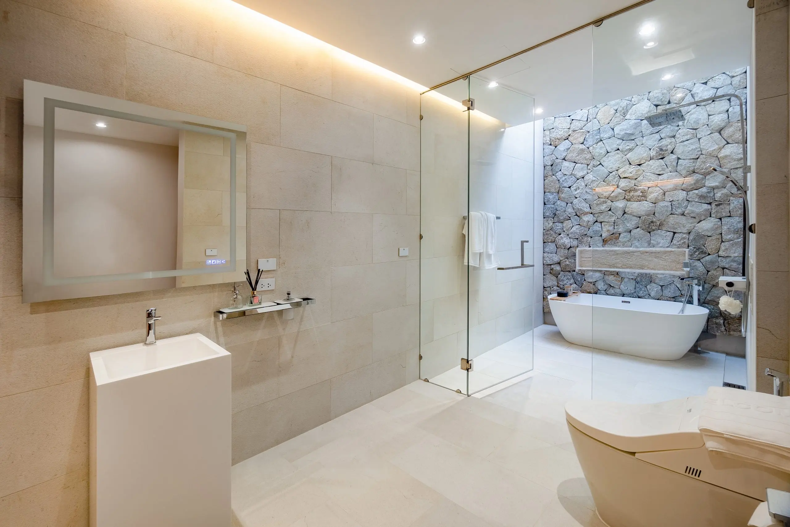 3-5 Bedrooms Elevating Phuket Property Development to New Heights