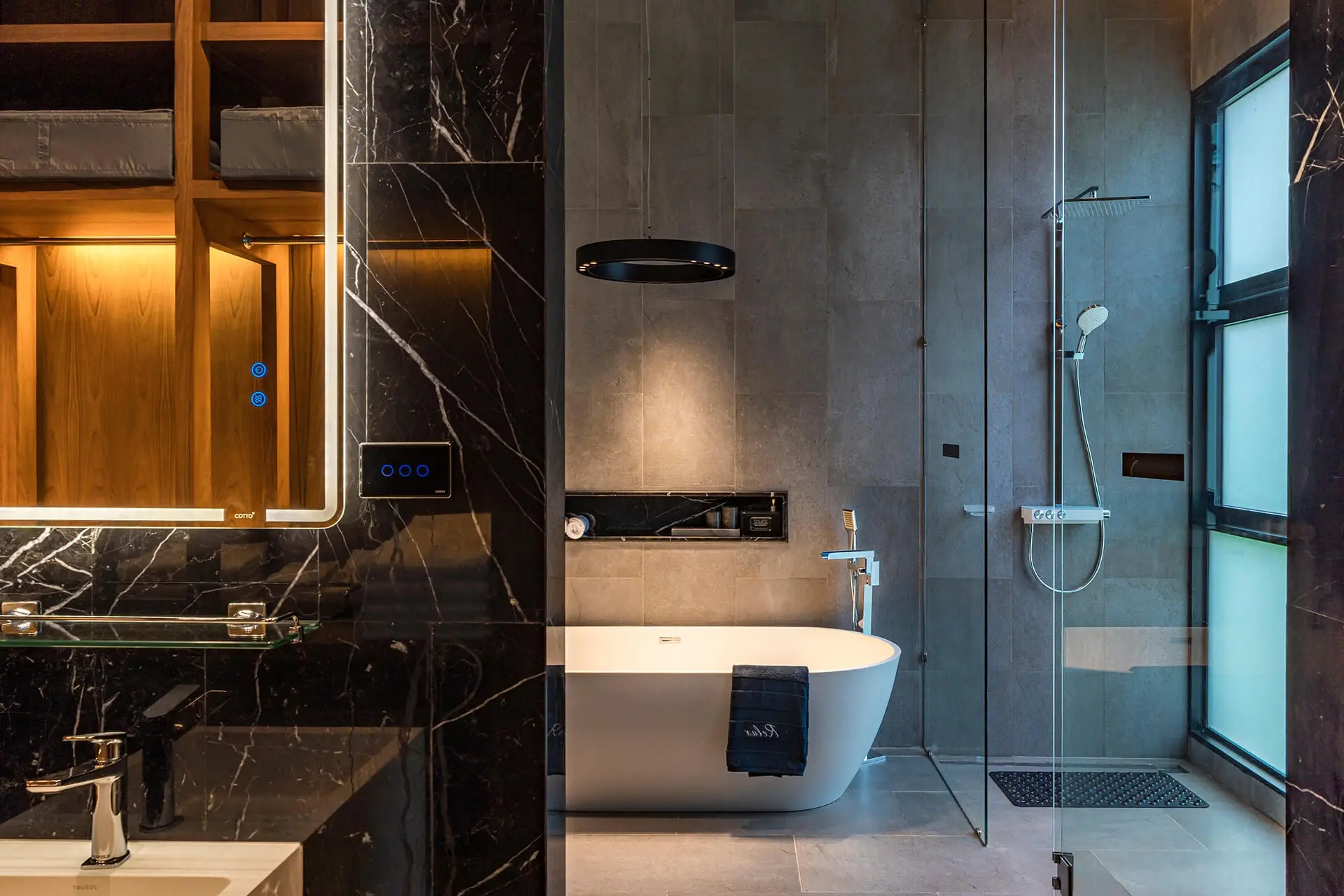 Discover the Essence of Luxury Living 3 Bedrooms in Phuket's Iconic Villas