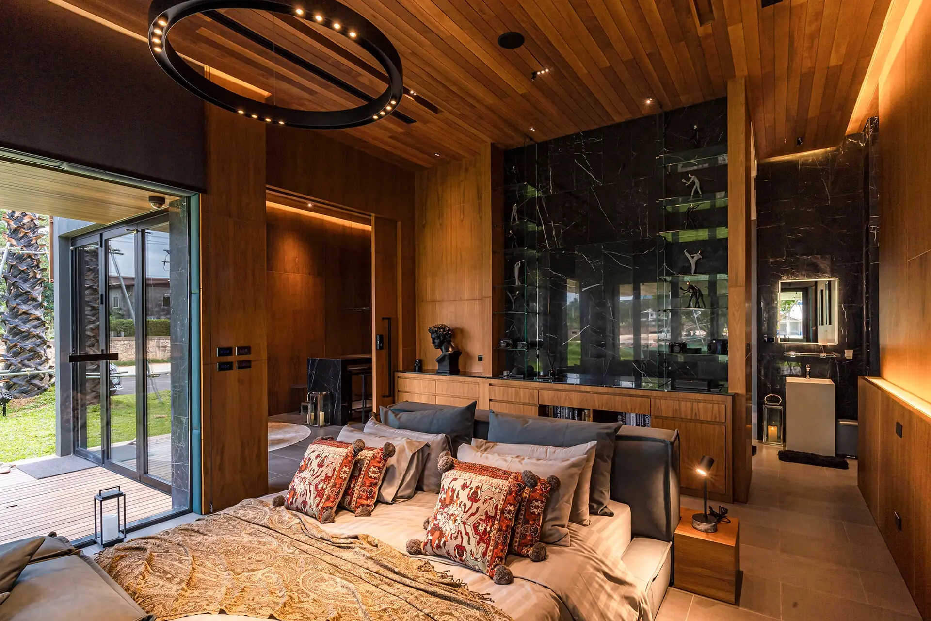 Discover the Essence of Luxury Living 3 Bedrooms in Phuket's Iconic Villas
