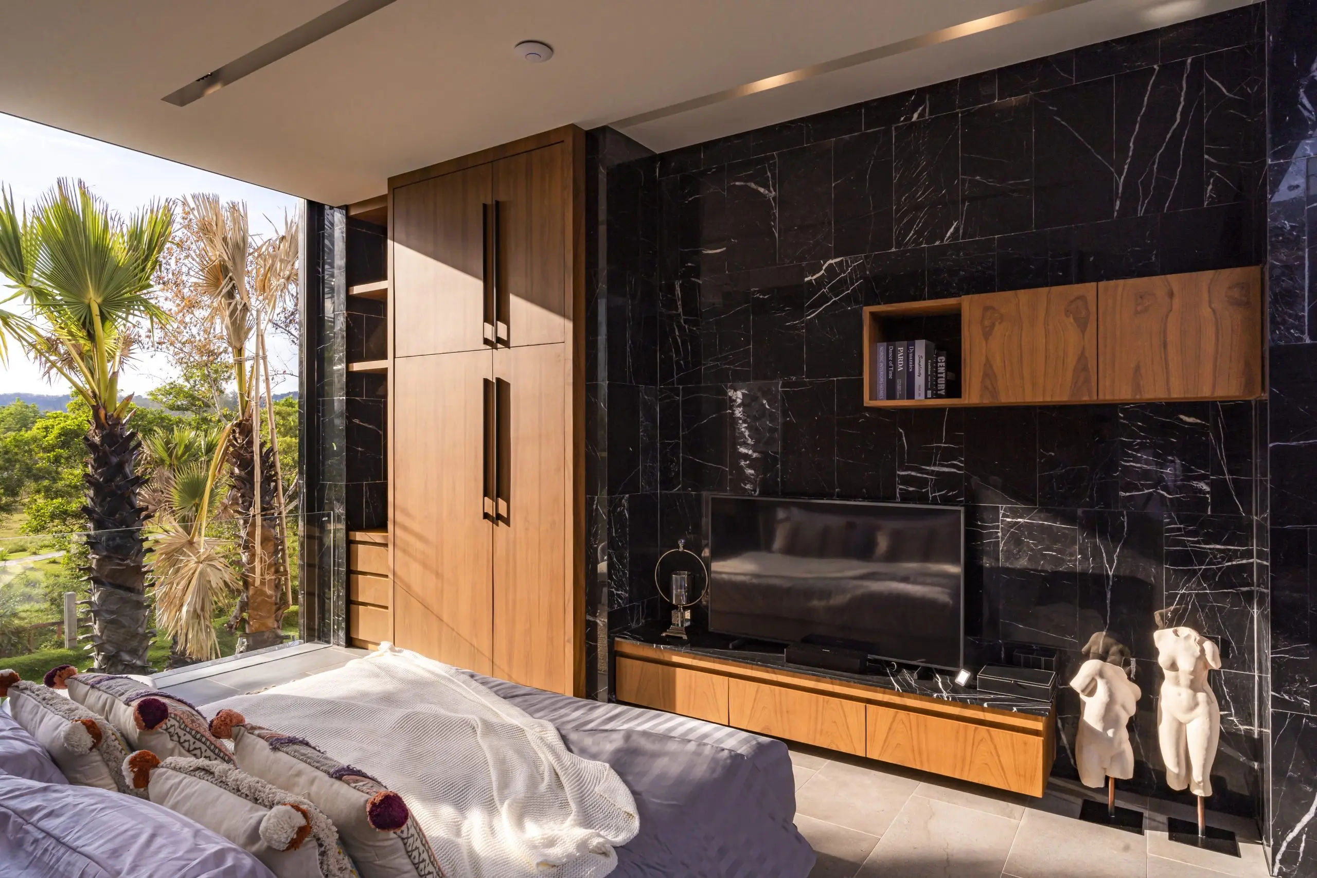 Discover the Essence of Luxury Living 3 Bedrooms in Phuket's Iconic Villas